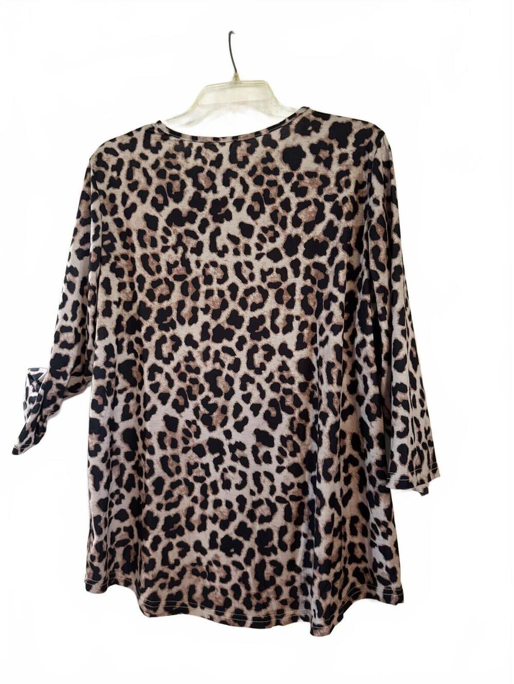 Leopard Print Long Sleeve Tunic Top - Picture 2 of 3